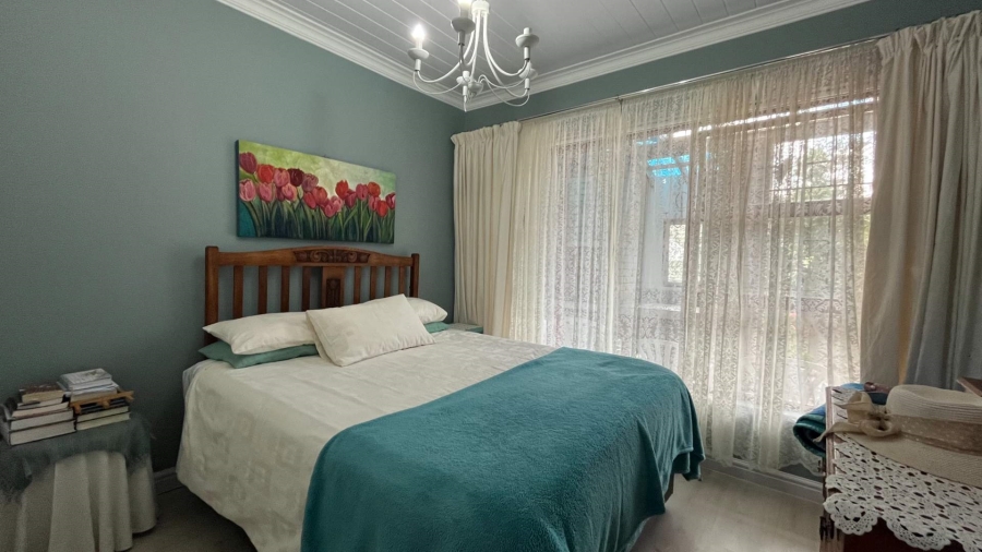 4 Bedroom Property for Sale in Hartenbos Heuwels Western Cape
